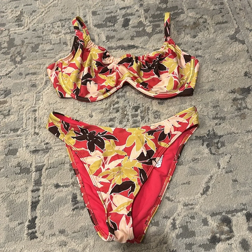 Floral Underwire Bikini Set in Pink and Yellow
